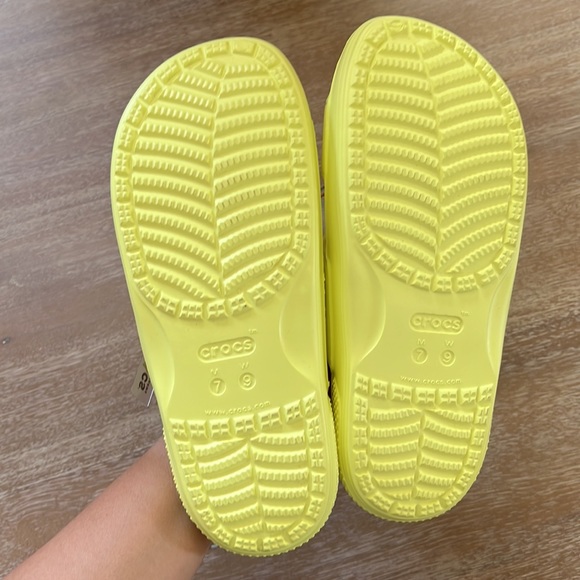 Crocs Classic Sandals Unisex 2 Strap Slip On Summer Beach Slides - Picture 3 of 6